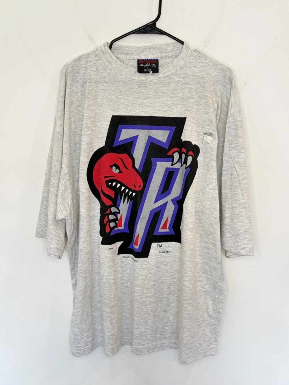 NWOT Vintage Toronto Raptors T Shirt America's Favorites for Magic Johnson 1990s